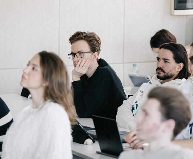 Завершилась мартовская серия мероприятий &laquo;Один день в РЭШ&raquo;